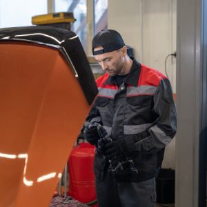 mechanic-in-car-repair-shop.jpg